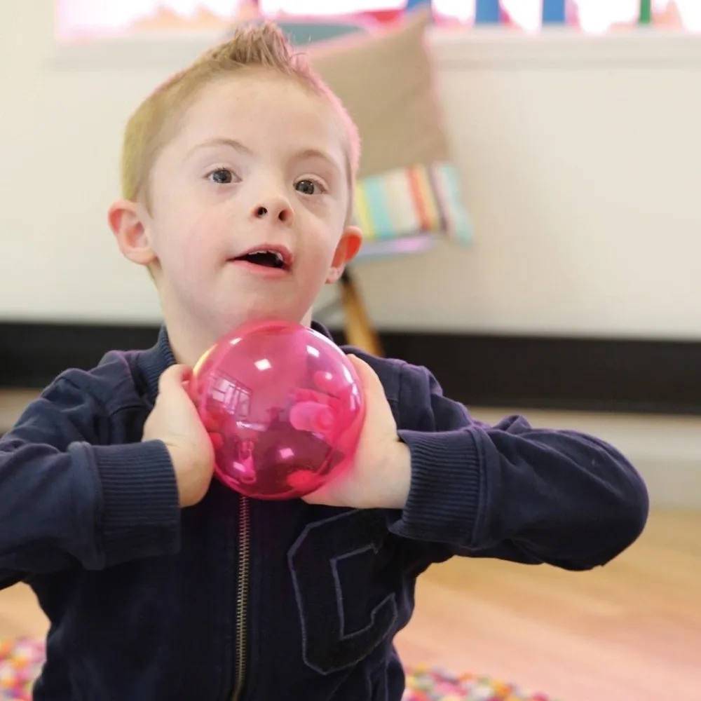HOPTOYS Stimulation Sensorielle*Balles Lumineuses Rebondissantes Par 4