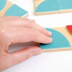 HOPTOYS Idees Cadeaux Pour Une Personne Avec Un Handicap Visuel*Dominos Geo-Tactiles
