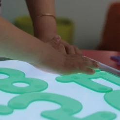 HOPTOYS Aides Motivationnelles, Recompenses, Renforcateurs<La Table Lumineuse Tickit